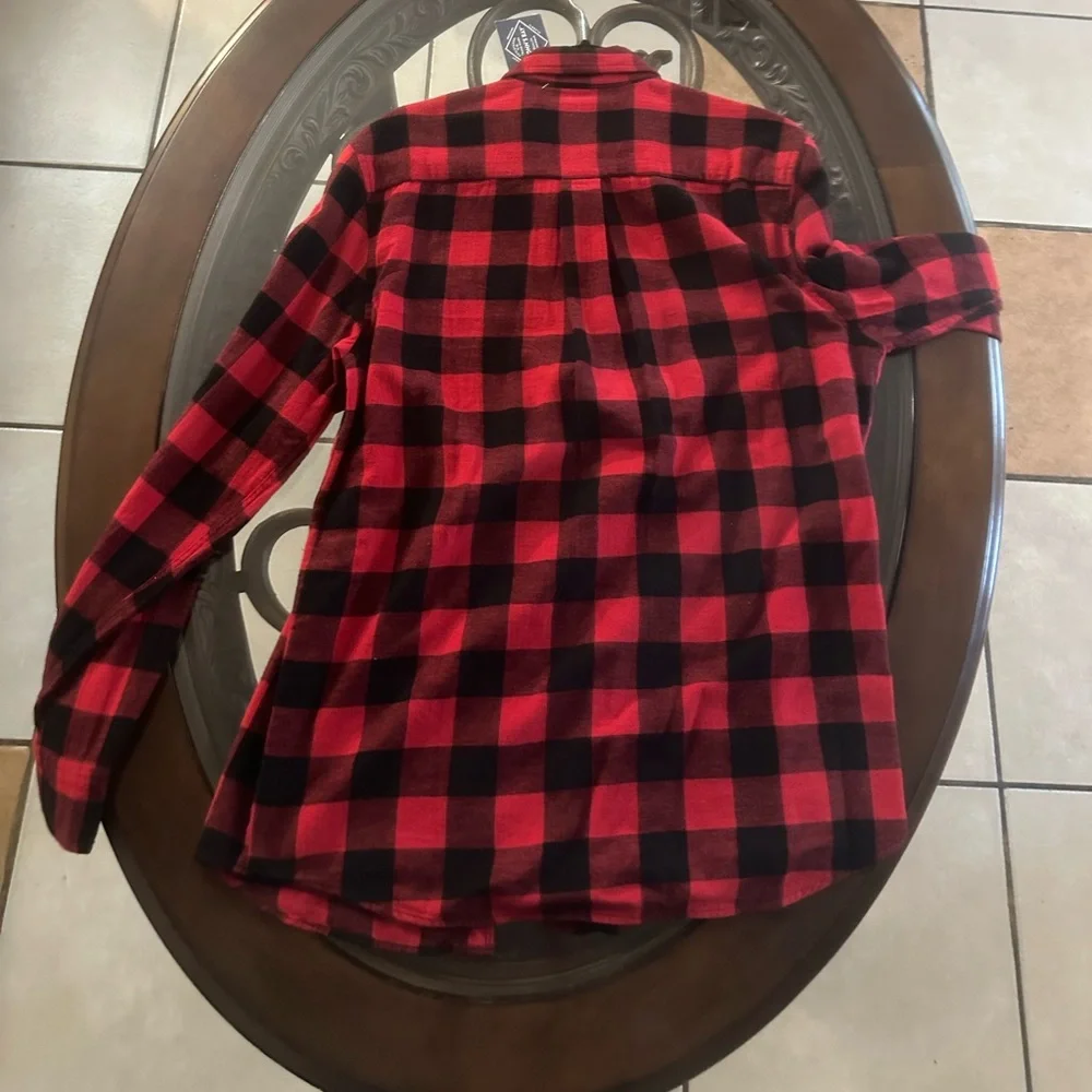 Button up - Picture 2 of 3